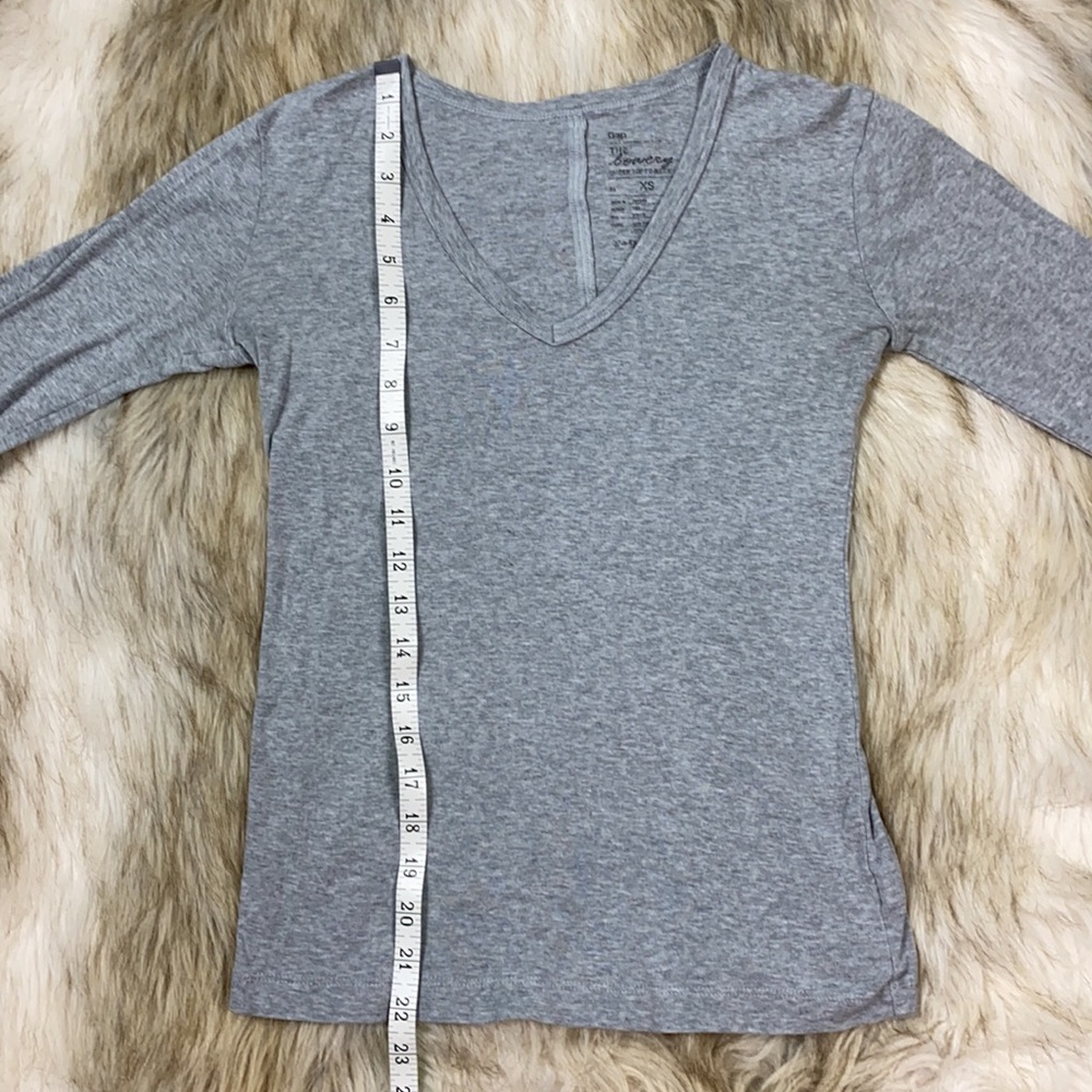 Gap The Bowery Super Soft V-Neck Long Sleeve Top, XS - Picture 8 of 10